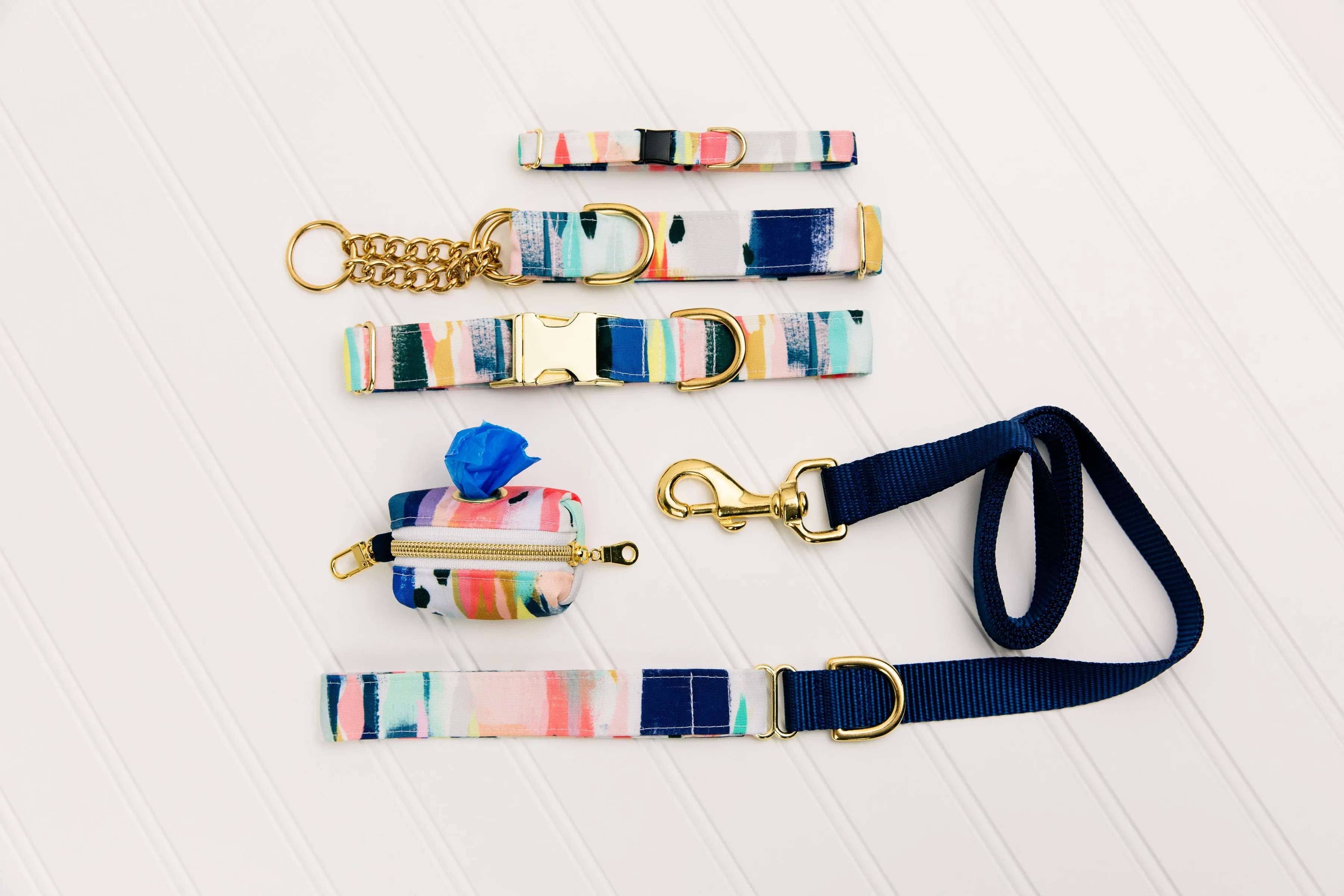 Abstract Stripes Matching Dog Leash
